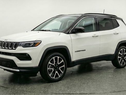 Used 2025 Jeep Compass Limited AWD/4WD image 3