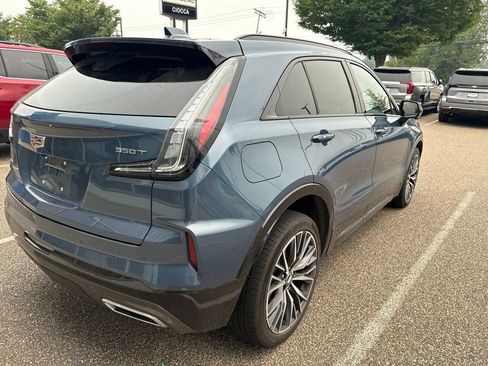 Used 2024 Cadillac XT4 Sport w/ Cold Weather Package AWD/4WD image 5