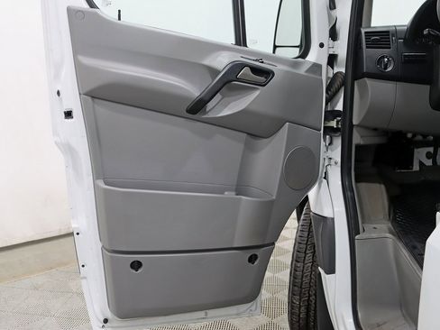 Used 2014 Mercedes-Benz Sprinter 144 Cargo image 20