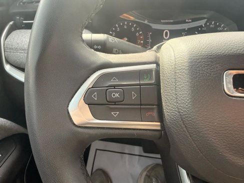 Used 2023 Jeep Compass Latitude AWD/4WD image 16