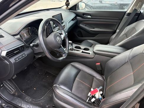 Used 2019 Nissan Altima 2.5 SR FWD image 8