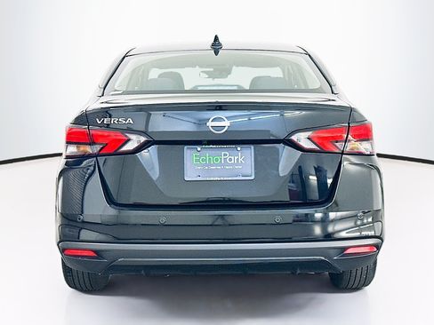Used 2025 Nissan Versa SV FWD image 7