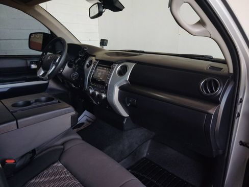 Used 2019 Toyota Tundra SR5 AWD/4WD image 11
