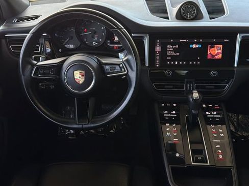 Used 2024 Porsche Macan AWD/4WD image 17