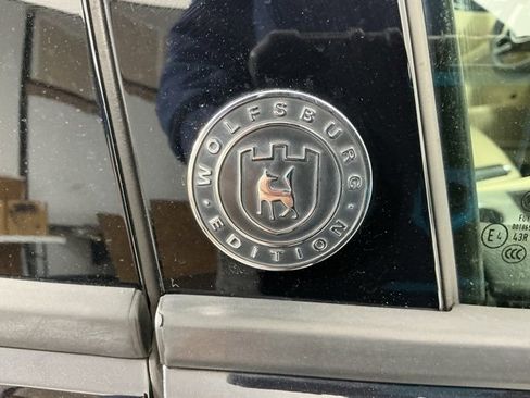 Used 2019 Volkswagen Passat 2.0T Wolfsburg image 19