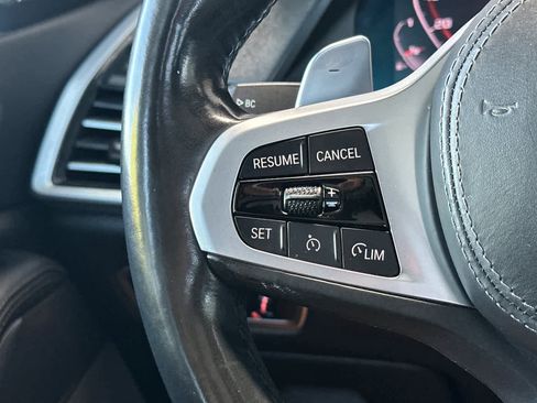 Used 2020 BMW X5 M50i w/ Premium Package image 27