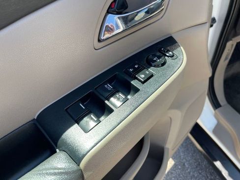 Used 2015 Honda Odyssey EX-L image 11