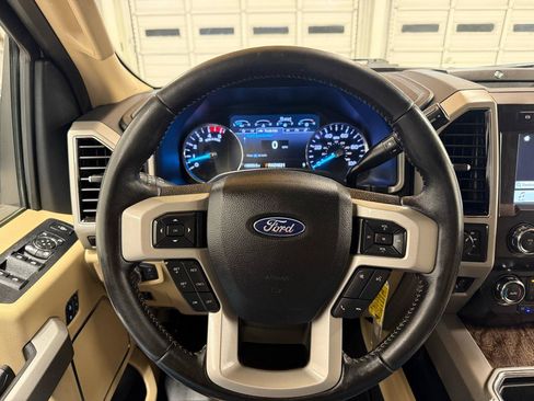 Used 2019 Ford F250 Lariat w/ Tow Technology Bundle AWD/4WD image 13