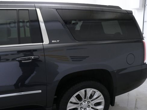 Used 2020 GMC Yukon XL SLT w/ Open Road Package image 5