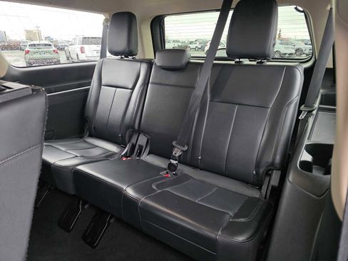 Used 2024 Ford Expedition Max XLT AWD/4WD image 16