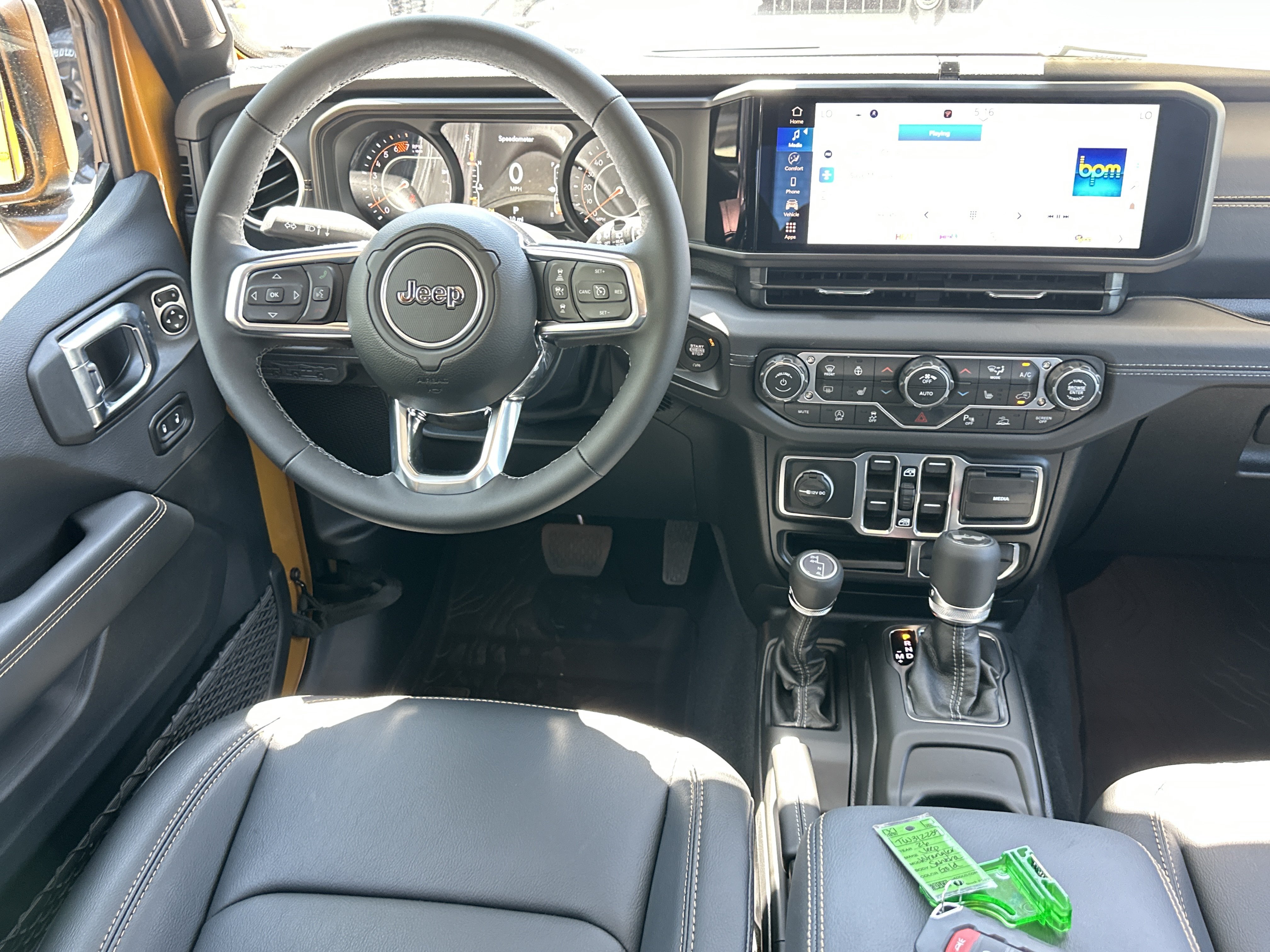 New 2026 Jeep Wrangler Unlimited Sahara AWD/4WD image 32