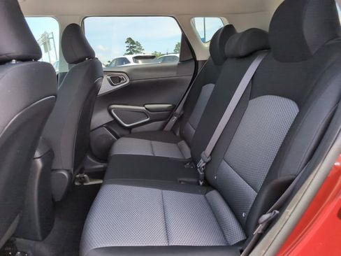 Used 2025 Kia Soul LX FWD image 29