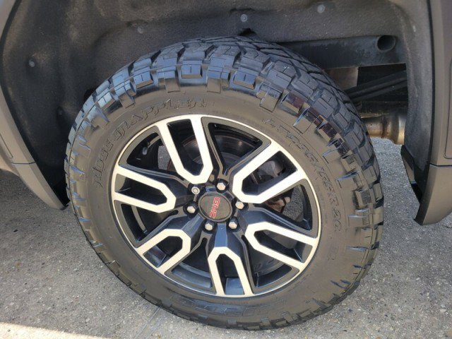 Used 2019 GMC Sierra 1500 AT4 w/ AT4 Premium Package AWD/4WD image 10