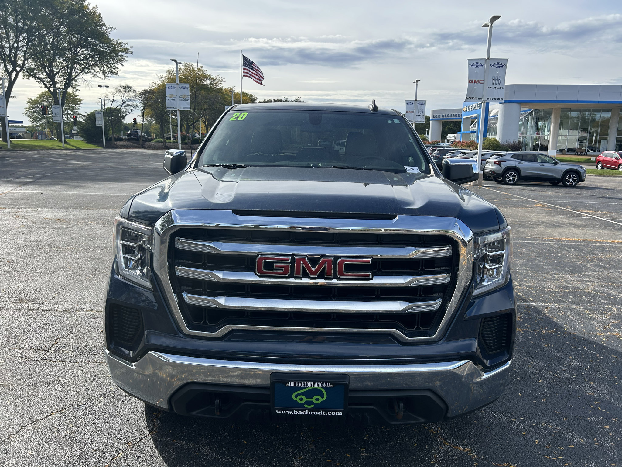 Used 2020 GMC Sierra 1500 SLE w/ SLE Value Package AWD/4WD image 2