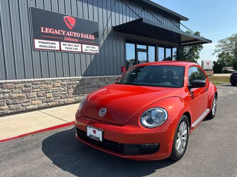 Used 2016 Volkswagen Beetle 1.8T S FWD image 1