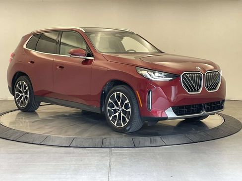 Used 2025 BMW X3 xDrive30i w/ Premium Package AWD/4WD image 9
