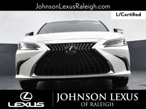 Certified 2025 Lexus ES 300h Ultra Luxury FWD image 16