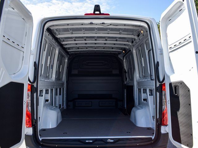 New 2026 Mercedes-Benz Sprinter 2500 image 24