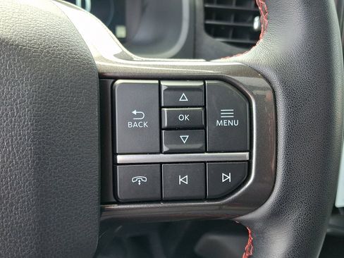 Used 2024 Ford Expedition Limited AWD/4WD image 23