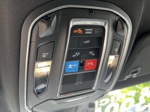 Used 2024 Dodge Charger Daytona Scat Pack w/ Plus Group AWD/4WD image 22