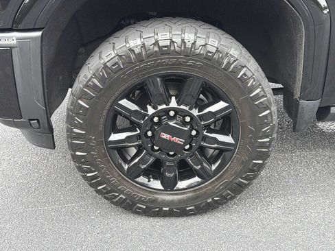 Used 2025 GMC Sierra 2500 AT4 w/ AT4 Premium Plus Package AWD/4WD image 39