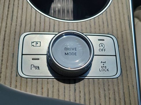 Used 2025 Genesis GV80 3.5T Prestige AWD/4WD image 32