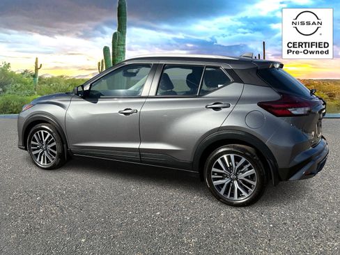 Certified 2023 Nissan Kicks SV image 4