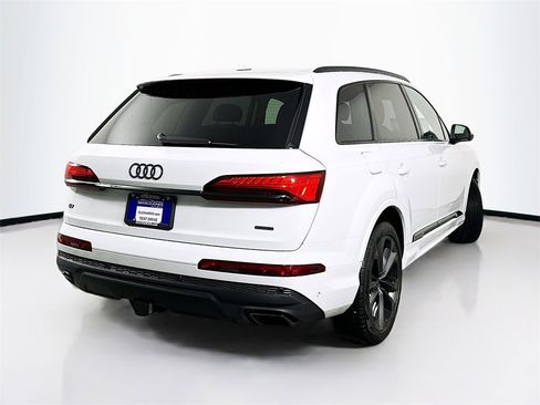 Used 2025 Audi Q7 3.0T Premium Plus image 7
