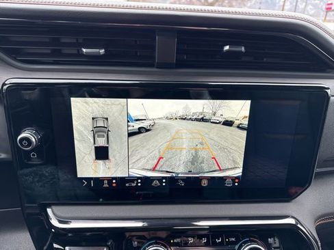 Used 2024 GMC Sierra 1500 AT4 w/ Technology Package image 27