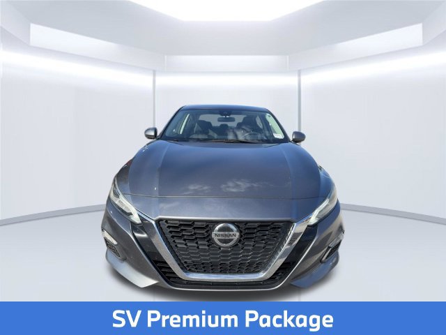 Used 2021 Nissan Altima 2.5 SV w/ SV Premium Package FWD image 2