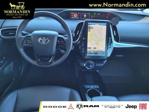 Used 2022 Toyota Prius Prime XLE FWD image 7