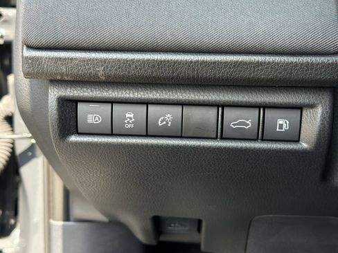 Used 2025 Toyota Camry LE FWD image 20