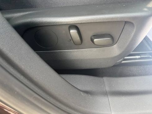 Used 2023 Buick Envision Avenir AWD/4WD image 42