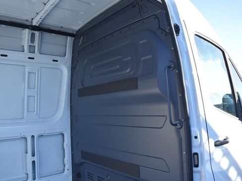 New 2025 Mercedes-Benz Sprinter 2500 image 13