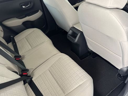 Used 2026 Honda HR-V LX image 32