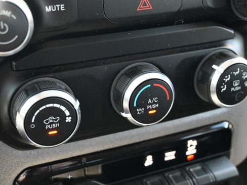 Used 2019 RAM 2500 Tradesman image 13