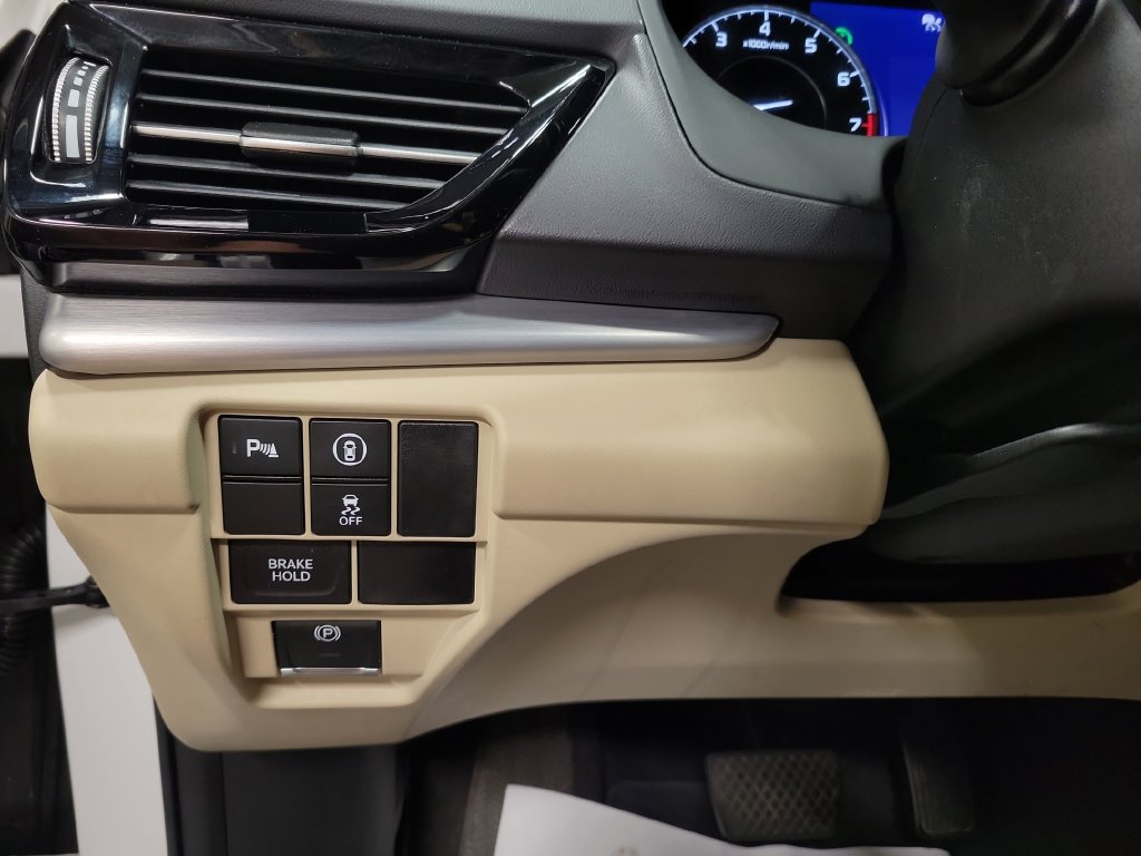 Used 2023 Acura RDX w/ Technology Package FWD image 28