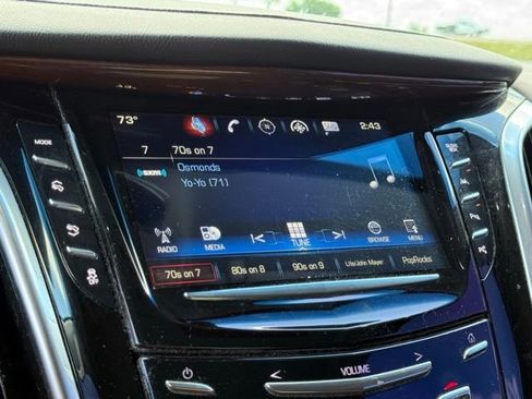 Used 2019 Cadillac Escalade Luxury AWD/4WD image 21