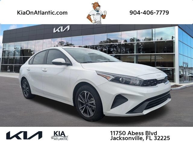 Used 2024 Kia Forte LXS w/ LXS Technology Package FWD image 1