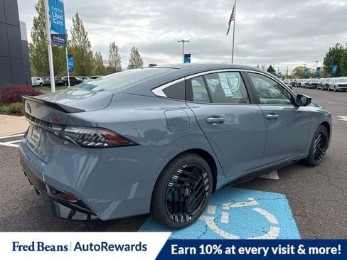 New 2026 Nissan Sentra SR w/ SR Premium Package FWD image 8