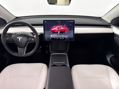 Used 2023 Tesla Model Y Long Range image 26