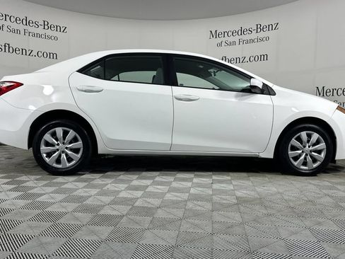 Used 2016 Toyota Corolla LE FWD image 3