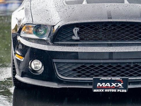 Used 2010 Ford Mustang Shelby GT500 image 6