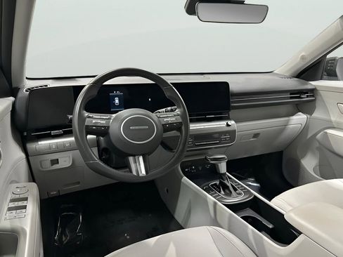 Used 2025 Hyundai Kona SEL image 14
