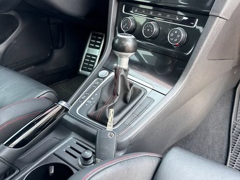 Used 2015 Volkswagen GTI SE w/ Lighting Package (SEL) FWD image 25
