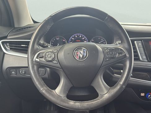 Used 2020 Buick Enclave Avenir w/ Avenir Technology Package FWD image 37