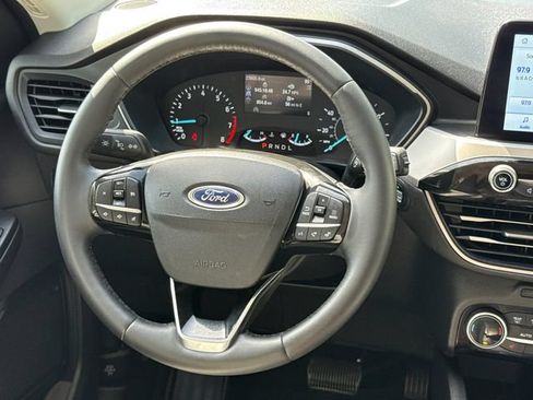 Used 2022 Ford Escape SE w/ SE Sport Appearance Package FWD image 13