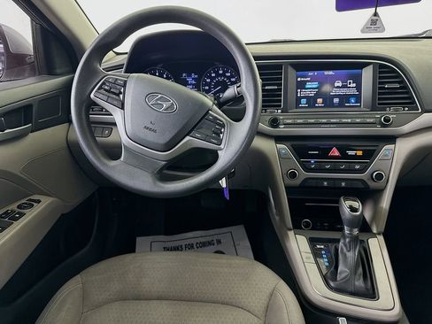 Used 2017 Hyundai Elantra SE FWD image 26