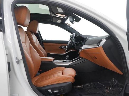 Used 2020 BMW M340i xDrive w/ Premium Package image 11