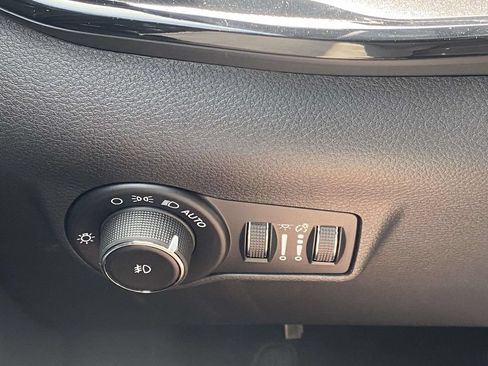 New 2026 Jeep Compass Latitude AWD/4WD image 57